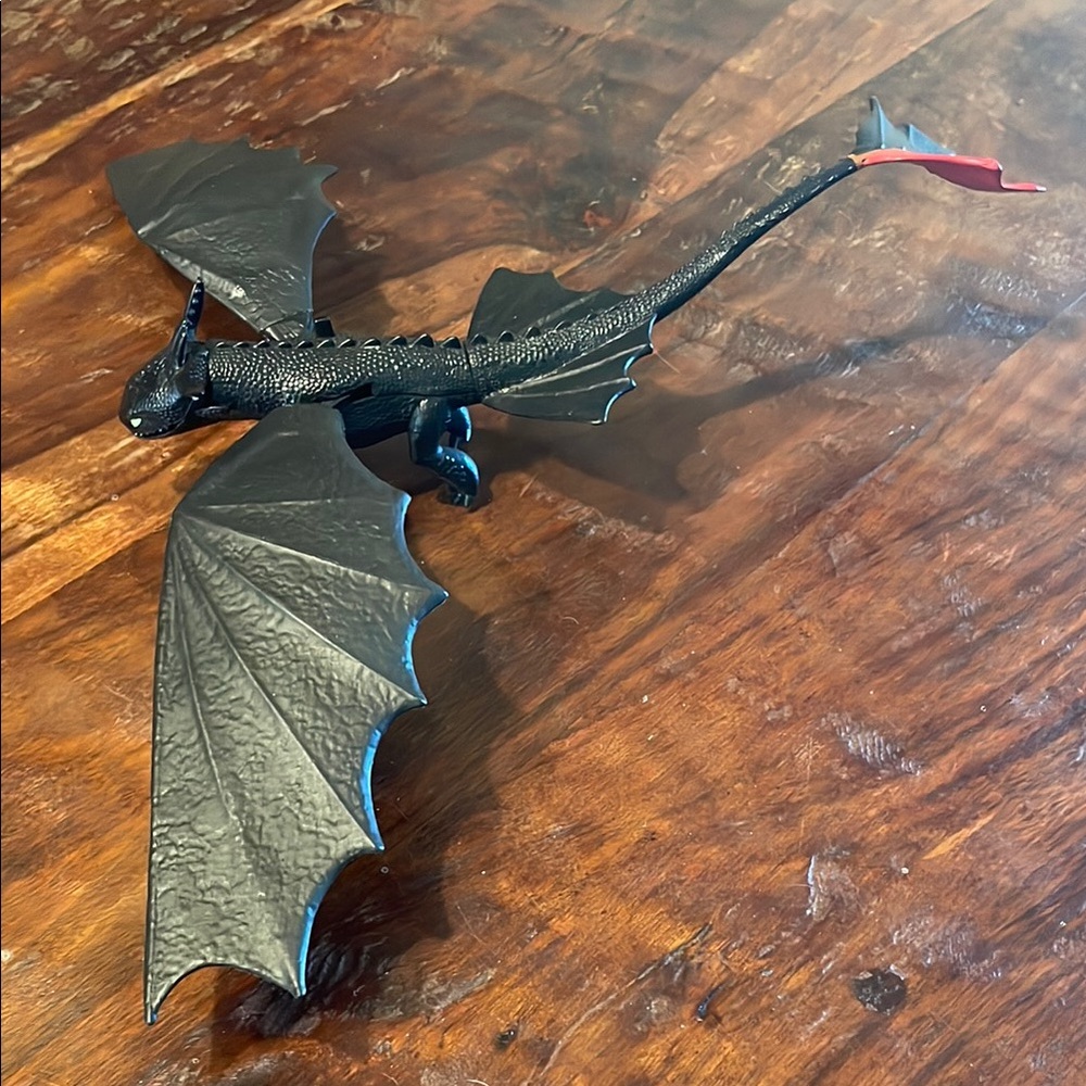 Toothless Figurine with Red Tail-How To Train Your Dragon